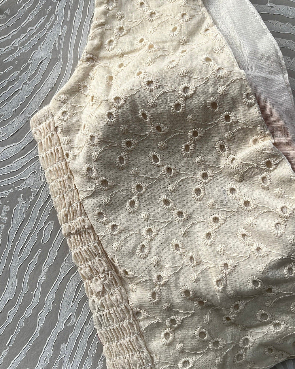 Off White Sleeveless Hakoba Cotton Stretchable Blouse