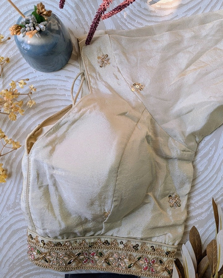Off-White Sweetheart Neck Blouse - Readymade Saree Blouse